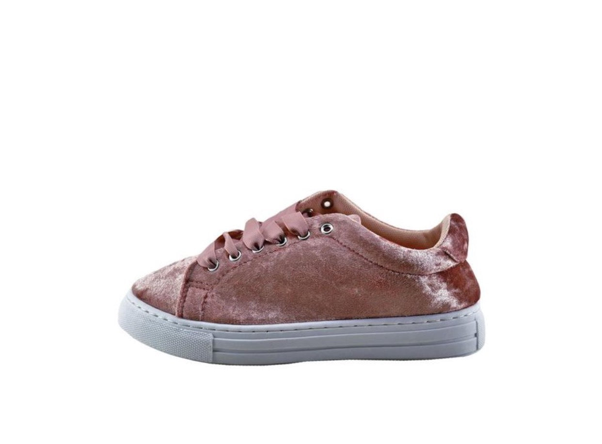 Crush pink velvet Qupid shoes