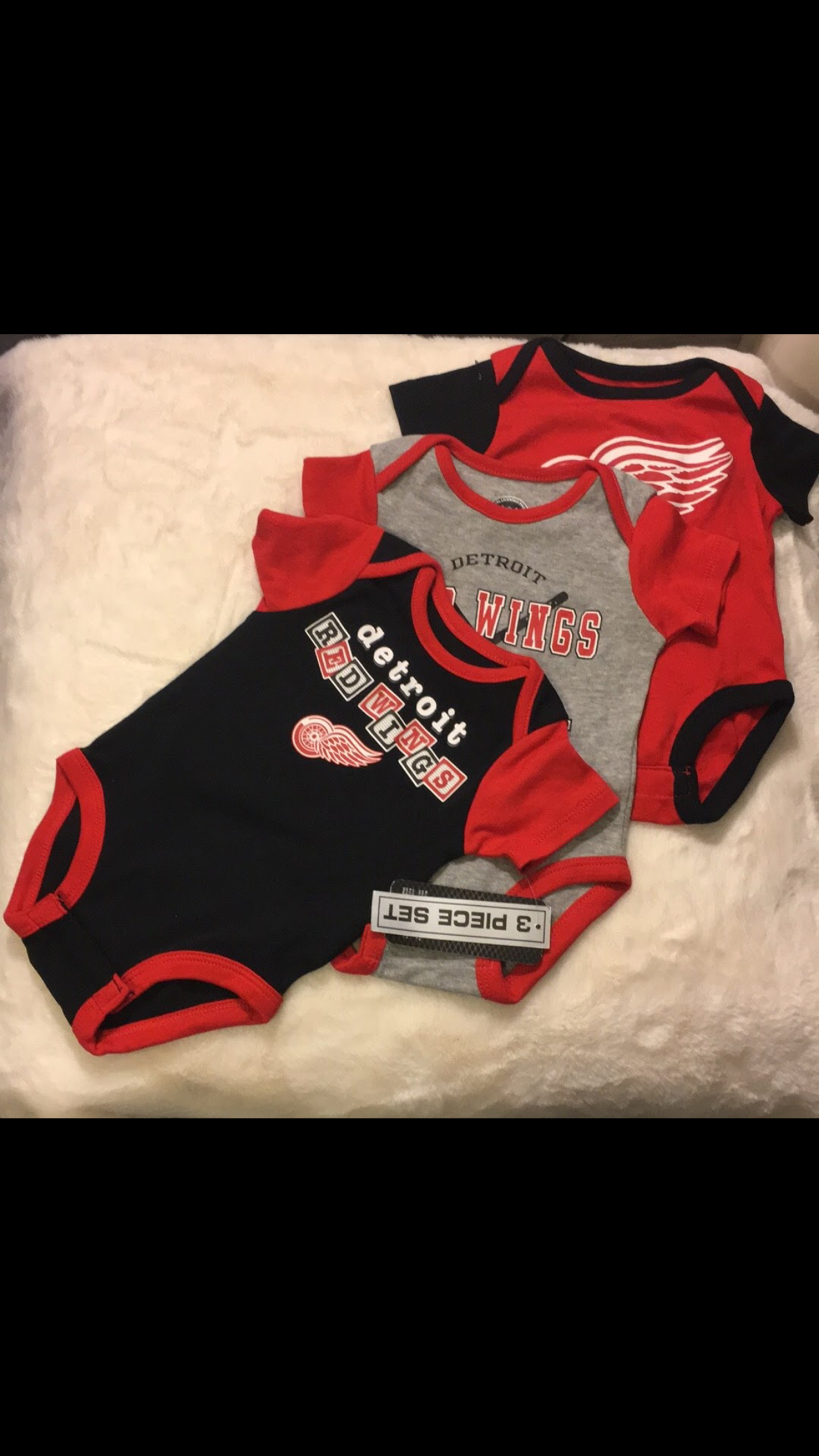 3 pc Detroit Red Wing Onesie’s