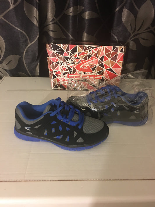 Boys Geers Black and Blue Tennis Shoes