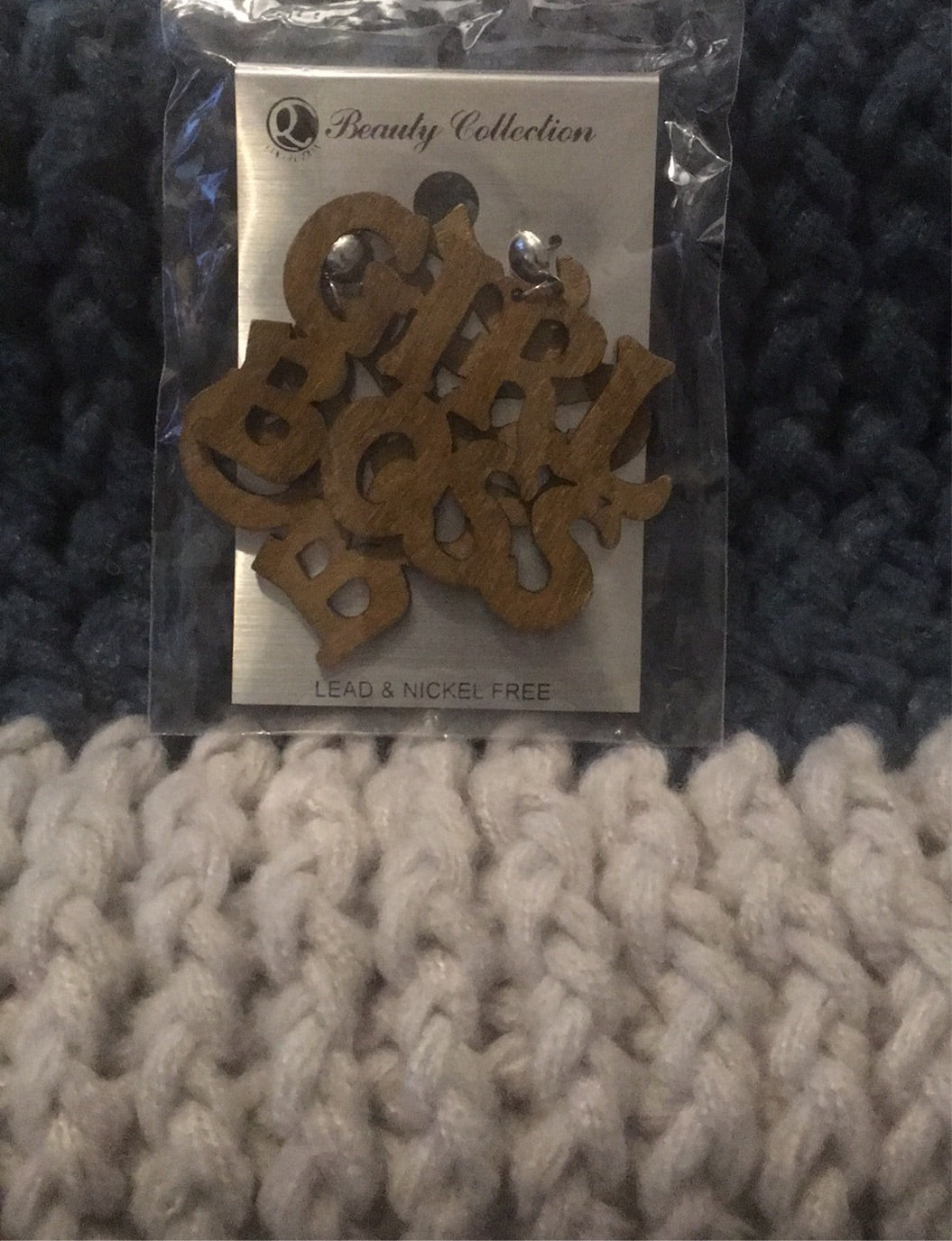 Pendientes de madera Girl Boss sin plomo ni níquel