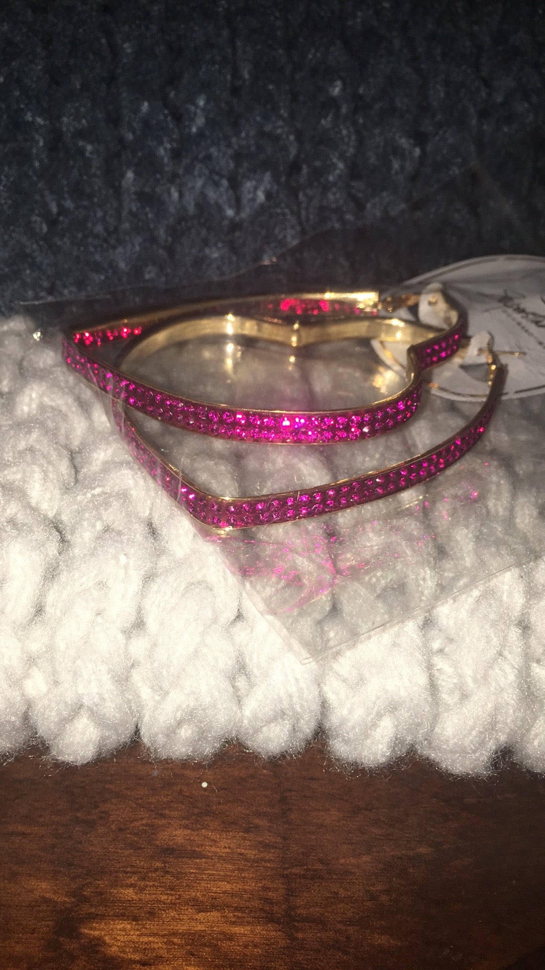 Pendientes de mujer en forma de corazón rosa