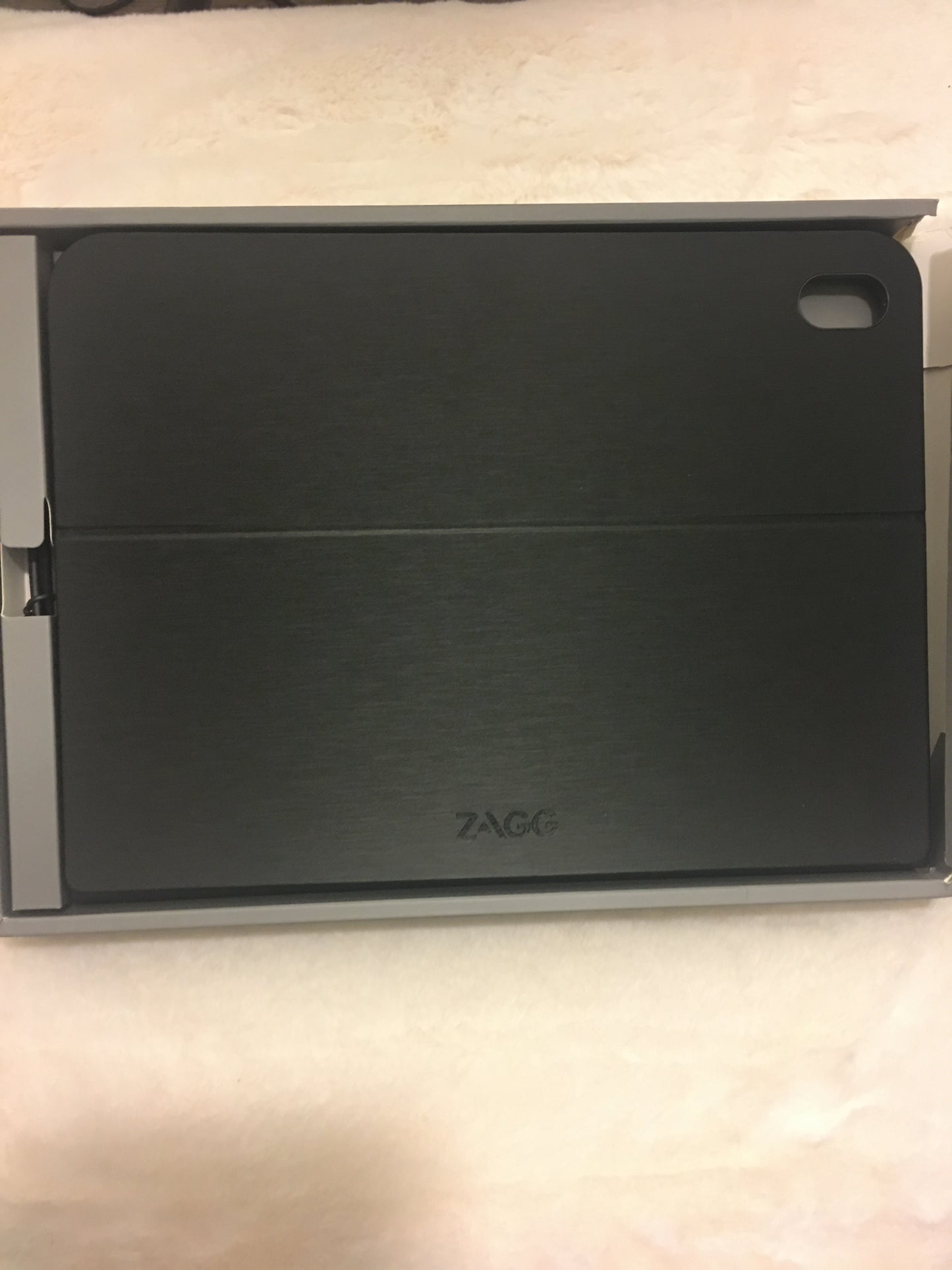 Zagg Messenger Folio