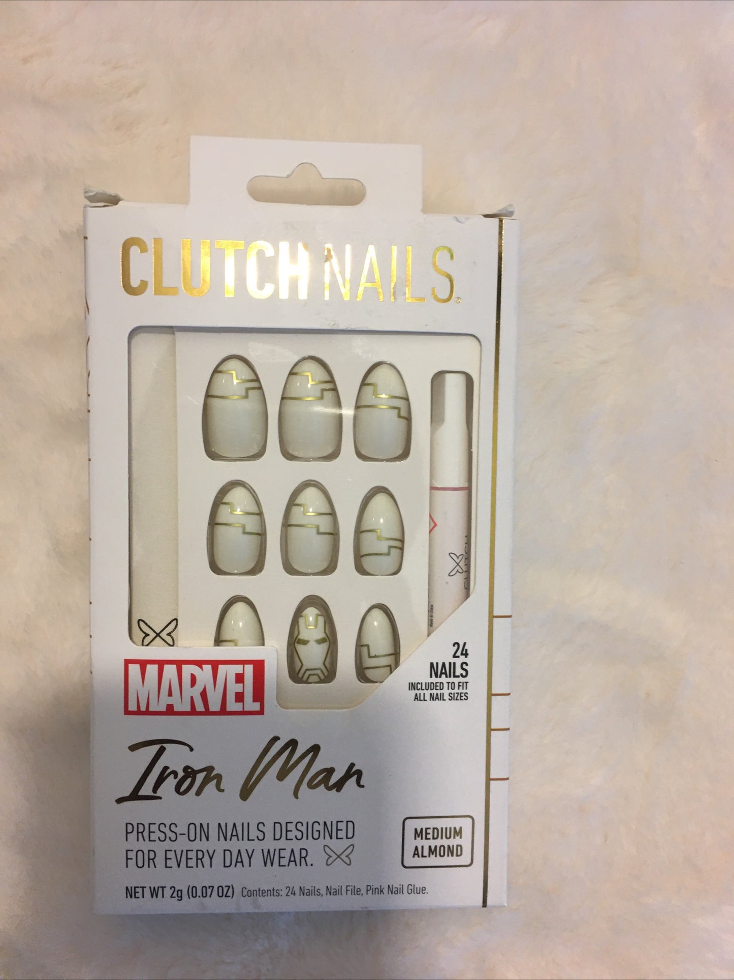 Marvel clutch nails