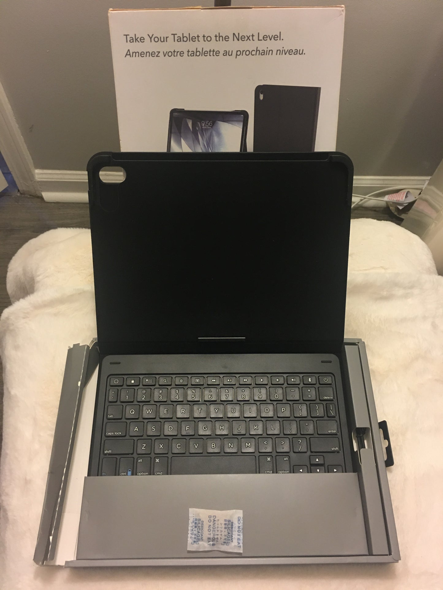 Zagg Messenger Folio